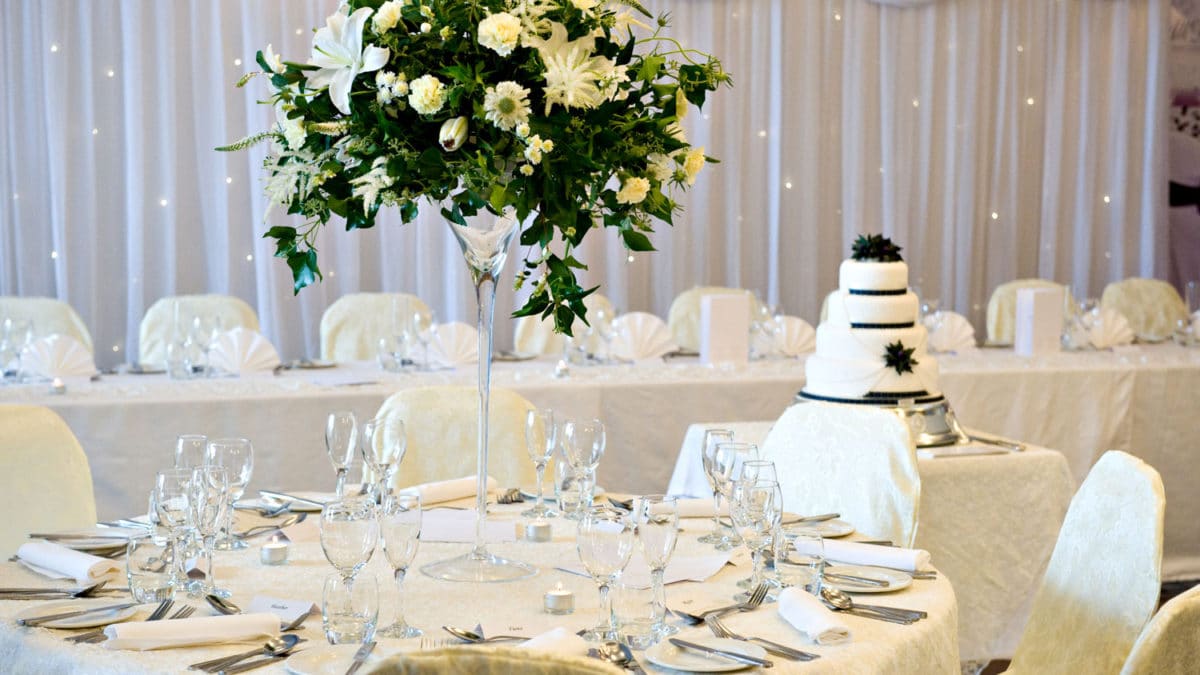 Lodge on Loch Lomond Wedding SHow Table