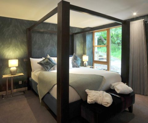 Travis Suite Bed